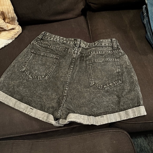Shorts - Picture 2 of 2